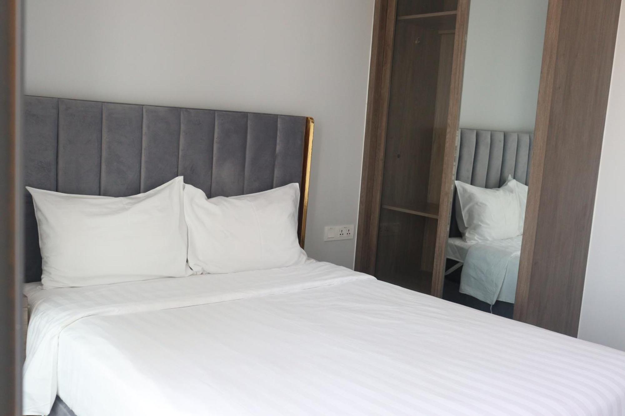 Parc21 Luxury Boutique Hotel Phnom Penh Exterior photo