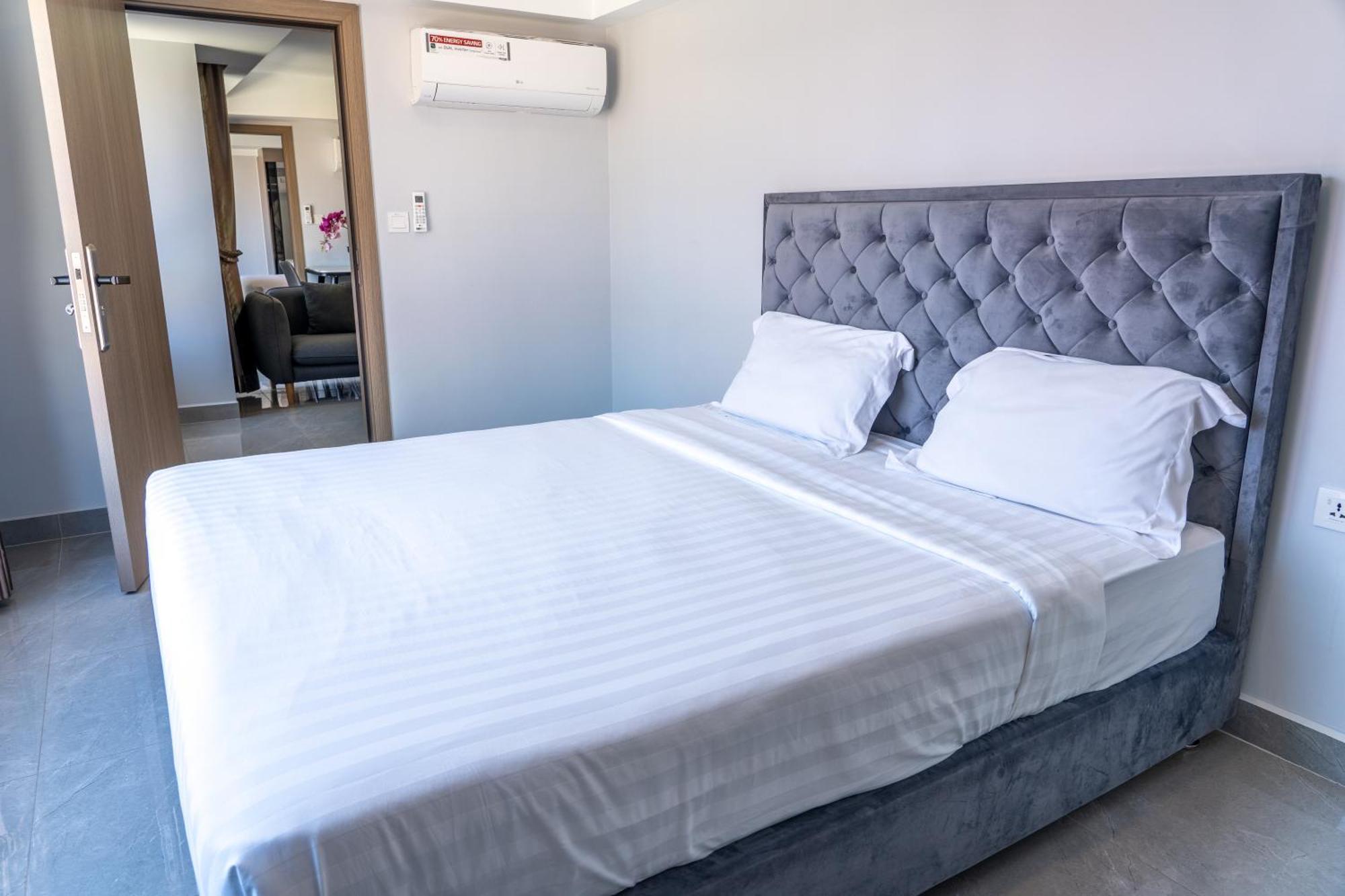 Parc21 Luxury Boutique Hotel Phnom Penh Exterior photo